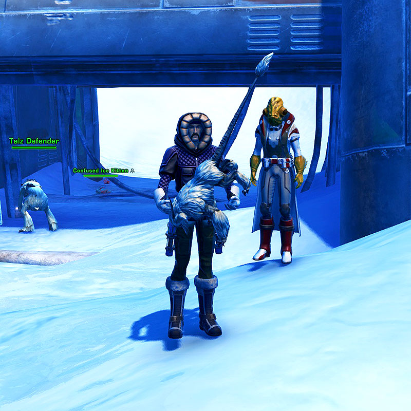 IntisarNOR's tweet image. #SWTOR PTS adventures: Guss has assured me that this is the proper technique for carrying an ice kitten, but I&apos;m not convinced.