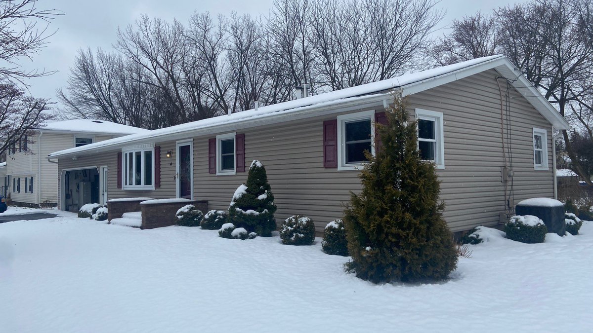 Winter is just around the corner! Is your roof ready to handle the snow and ice? Book your pre-winter inspection today to avoid costly repairs later. #WinterPrep #RoofingExperts