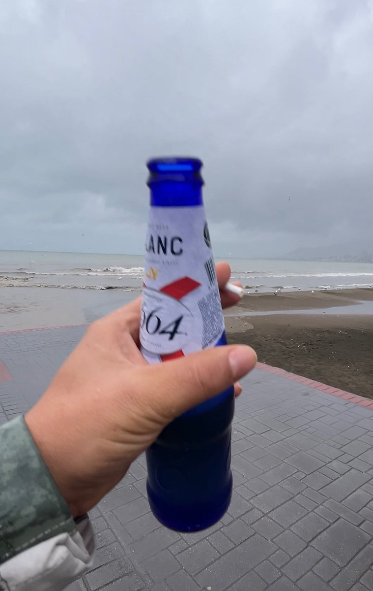 İnsanlar yağmurda kahve hikayesi atarken ben -_-