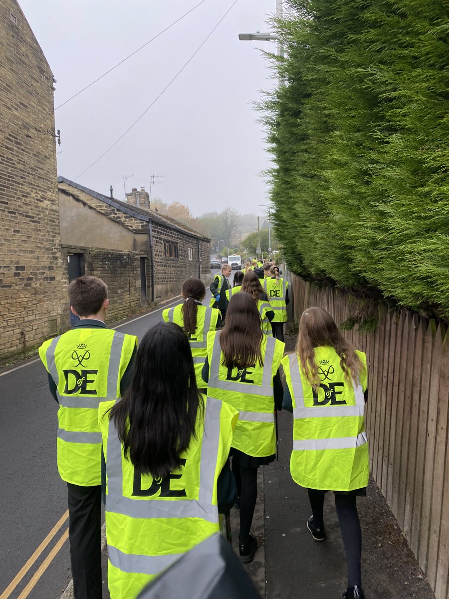 TrinityAcademyH's tweet image. Last week our wonderful student volunteers spent two days after school picking up litter in the community. 😃 They headed to Beechwood Park to ensure it was lovely and tidy, 🛝 before tidying the streets around the academy. 💚
#localcommunity #teamworkmakesthedreamwork