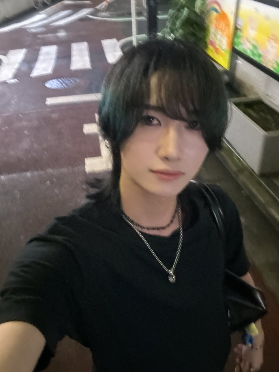 Celest1a_x's tweet photo. [#AKITO] 

cafeに行ってきたよー！！
Ste11aお勧めのcafeありますか？
教えてー行くから🐯

#Celest1a #셀레스티아 #セレスティア #AKITO #アキト #三角章斗 https://t.co/tQULteUQi2