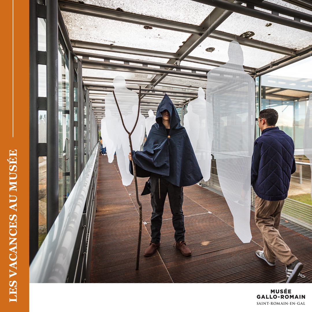 🎃Mercredi 30 octobre à 15h, plongez dans les origines d’Halloween où morts et vivants se rencontrent...Esprits et sorcières vous attendent pour 1 heure de frissons au musée !👻Contes effrayants par la Compagnie Les 3 Pommes - Durée : 1h - Gratuit sur réservation (04 74 53 74 01)