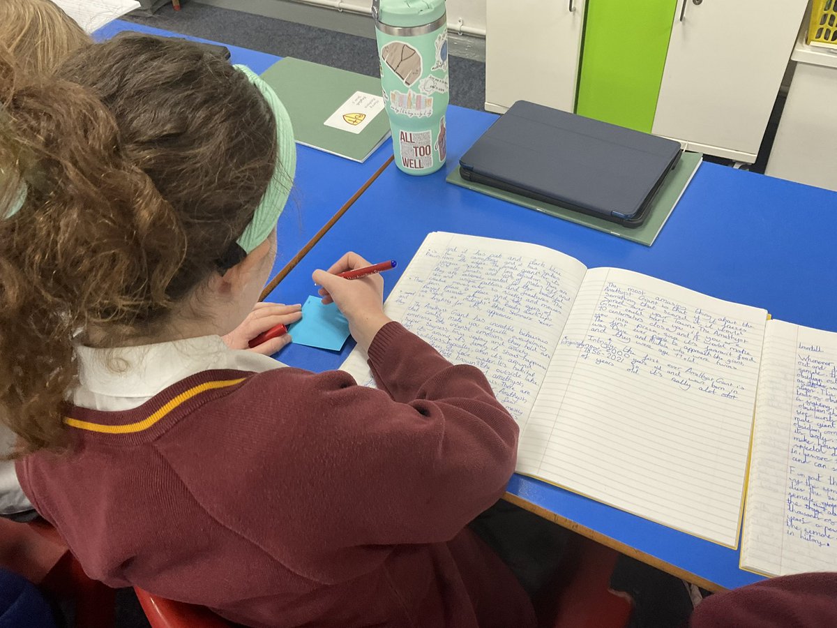 PDA_Y5's tweet image. Last week, we were busy peer marking using our writing success criteria! ✏️👏🏼 ✔️ #pdaenglish