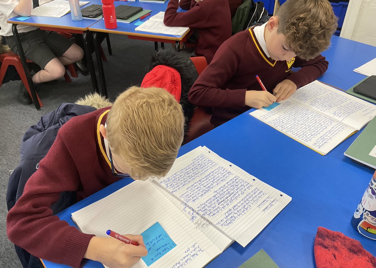 PDA_Y5's tweet image. Last week, we were busy peer marking using our writing success criteria! ✏️👏🏼 ✔️ #pdaenglish