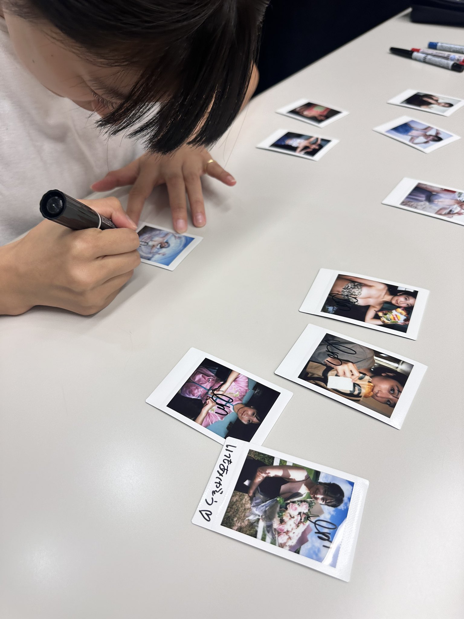 榎原依那 サイン入りチェキ