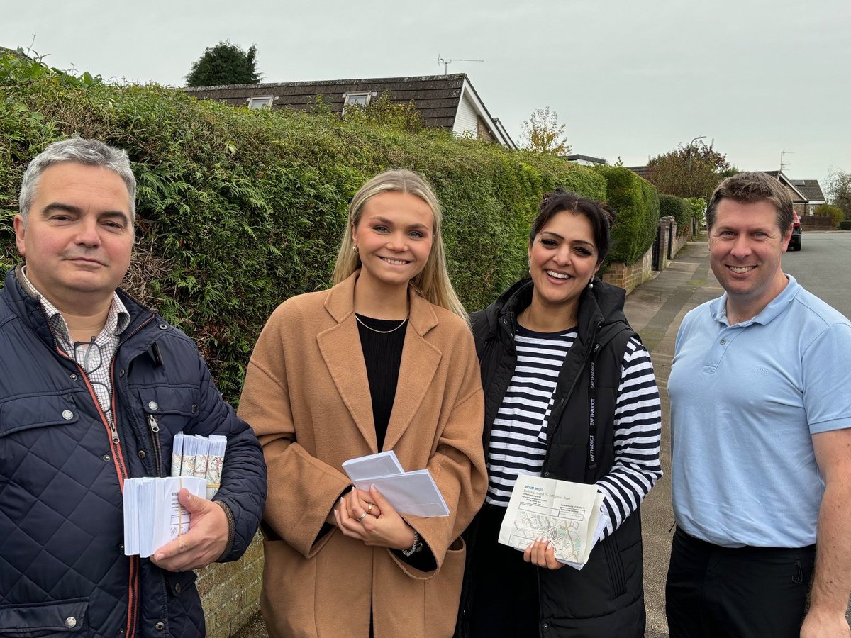 💪 Great to be out on the campaign trail in Monmouth Town ward for the fantastic <a href="/WelshConserv/">Welsh Conservatives 🏴󠁧󠁢󠁷󠁬󠁳󠁿</a> candidate Martin Newell.

🔵 Martin is a superb local champion and will be a great asset to our county council team.

🗳️ Vote for Martin Newell on October 24th!