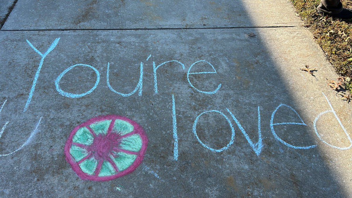 SequoiaLRHSD's tweet photo. Sequoia students spreading kindness not hate. #LRHSD https://t.co/Y2ntHDrIap