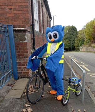 How did you start your journey this week? Can you tell your grown up how owls communicate on your journey home today? <a href="/Be_Travel_Smart/">Travel Smart</a> <a href="/LadywoodKH/">Ladywood Primary and Nursery School</a>