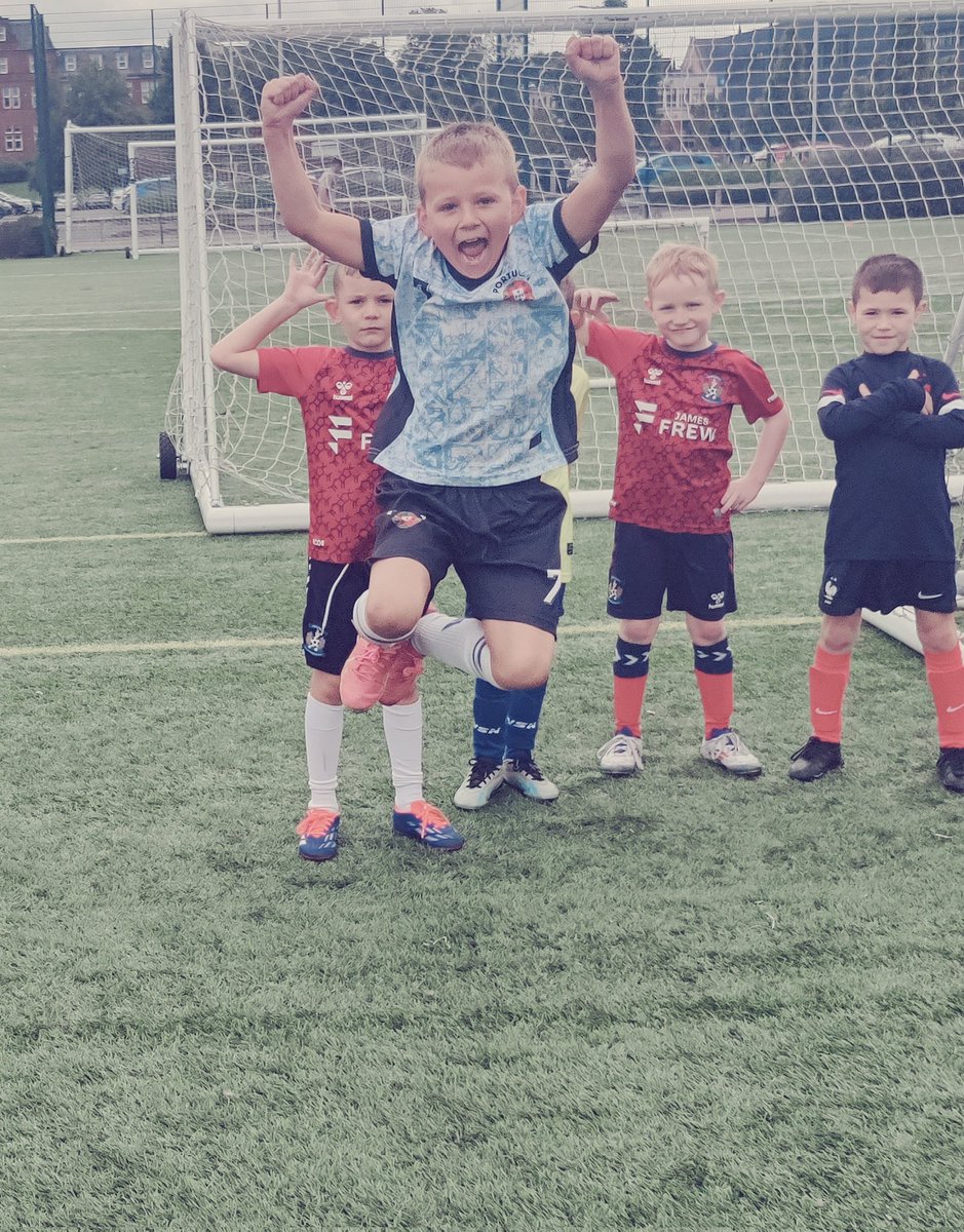 Ayrshire College CSH & Active Schools (@ayrshirecollcsh) on Twitter photo Please note - Kris Boyd Football Centre is still on tonight.
⚽ Every Monday
⚽ 4pm - 5pm
⚽ Ayrshire College, Astro
⚽ 5 - 12 year old boys
⚽ FREE
Look forward to seeing everyone later 😀
<a href="/AyrshireColl/">Ayrshire College</a> @eacSport
<a href="/VibrantEAC/">Vibrant Communities</a> Please note - Kris Boyd Football Centre is still on tonight.
⚽ Every Monday
⚽ 4pm - 5pm
⚽ Ayrshire College, Astro
⚽ 5 - 12 year old boys
⚽ FREE
Look forward to seeing everyone later 😀
<a href="/AyrshireColl/">Ayrshire College</a> @eacSport
<a href="/VibrantEAC/">Vibrant Communities</a>