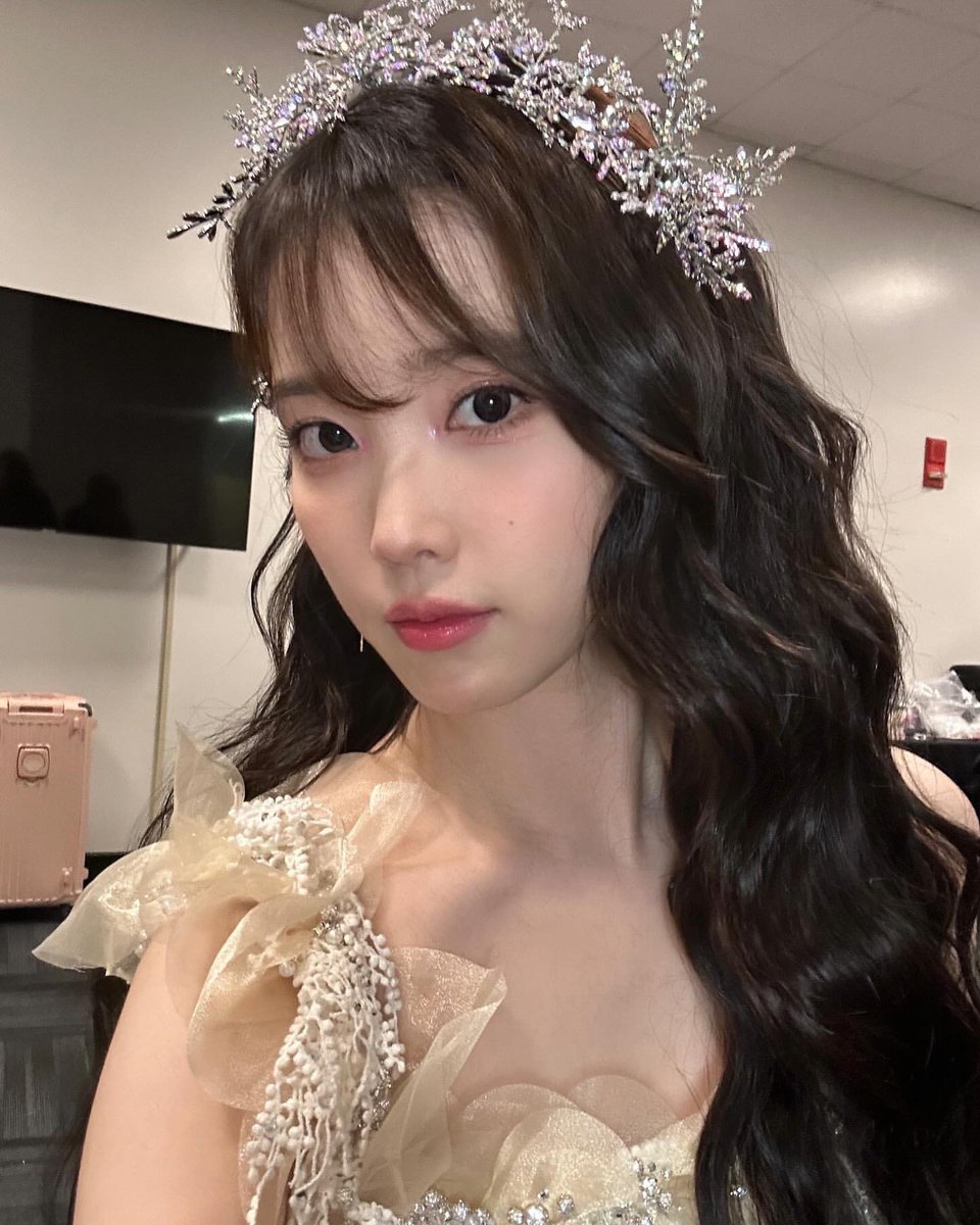 ttss56's tweet photo. I vote #IU for Fans’ Choice - Female Award #2024MAMAVOTE https://t.co/5nyEQfHNip