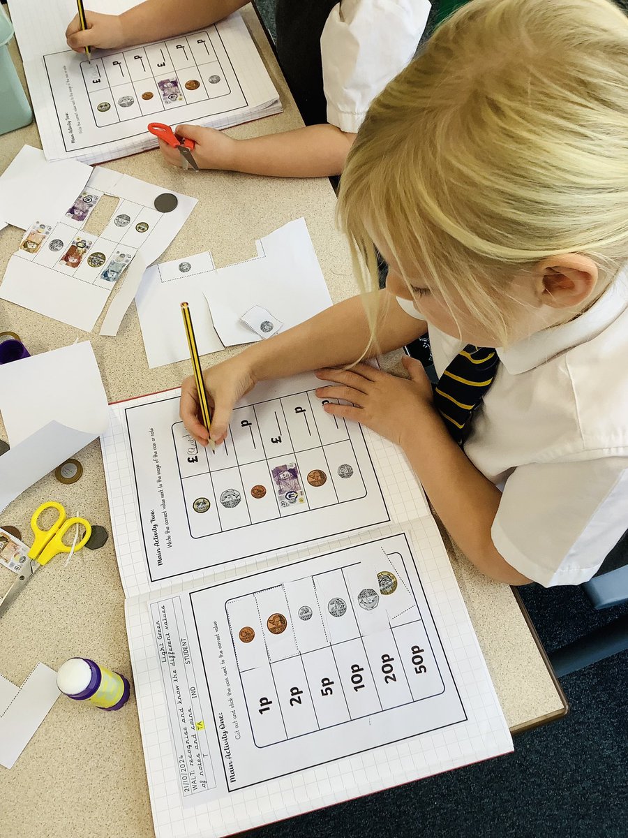 We are working incredibly hard in maths today recognising different coins 💴