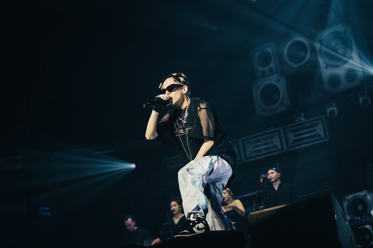 SHOTA_MOBILE's tweet photo. 「ゲルぴよ presents SHOTA SHIMIZU LIVE TOUR 2024」ツアーファイナルの日本武道館追加公演のセトリプレイリストを公開しました！

▶PLAY: 
https://t.co/aMBOwWjaPh

また23日(水) 20:00からリスニングパーティーも開催決定！
詳細はこちら💁
https://t.co/g4GRdjFwF6

#清水翔太武道館 #清水翔太 https://t.co/DDZYoF2YXi