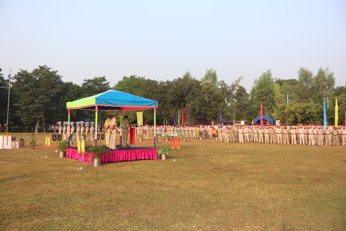 On the occasion of #PoliceCommemorationDay2024  21/10/2024, The Commandant and all ranks of 5 Signal Battalion paid tribute to the martyrs who have laid down their lives in the line of duty.