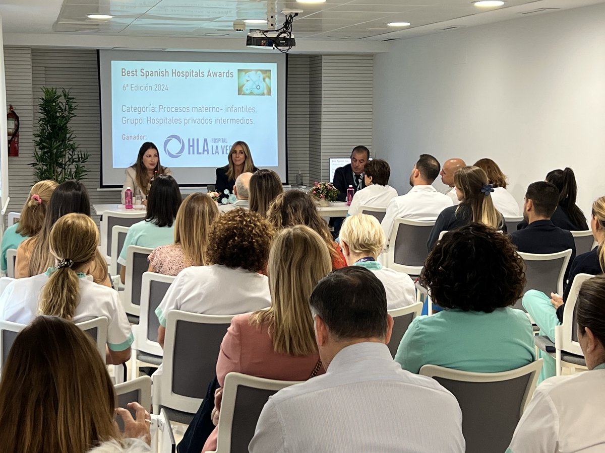 Grupo HLA (@grupohla) on Twitter photo 🏥Nuestro hospital #HLALaVega ha querido hacer partícipes a todos los profesionales implicados en el área materno-infantil con una emotiva placa conmemorativa con motivo del premio obtenido como uno de los mejores hospitales privados de España en esta categoría en los <a href="/premiosbsh/">Best Spanish Hospitals Awards</a> 🏥Nuestro hospital #HLALaVega ha querido hacer partícipes a todos los profesionales implicados en el área materno-infantil con una emotiva placa conmemorativa con motivo del premio obtenido como uno de los mejores hospitales privados de España en esta categoría en los <a href="/premiosbsh/">Best Spanish Hospitals Awards</a>