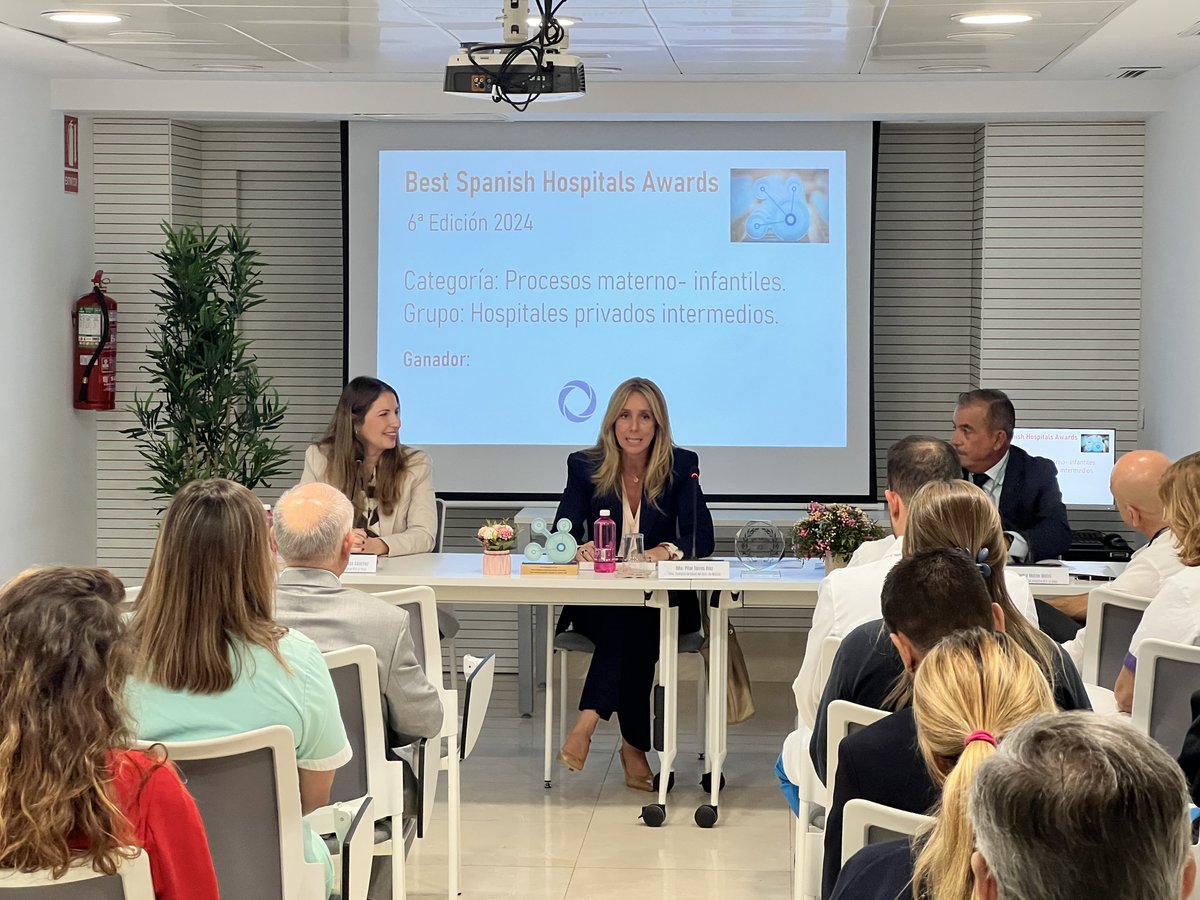 Grupo HLA (@grupohla) on Twitter photo 📷El evento contó con la presencia de Cristina Almansa, directora gerente y con el Dr. Pedro Mateo, director médico del centro murciano del Grupo HLA además de la concejal de Sanidad del <a href="/AytoMurcia/">Ayuntamiento de Murcia</a>, de Pilar Torres (<a href="/pititorres/">Pilar Torres</a>) 📷El evento contó con la presencia de Cristina Almansa, directora gerente y con el Dr. Pedro Mateo, director médico del centro murciano del Grupo HLA además de la concejal de Sanidad del <a href="/AytoMurcia/">Ayuntamiento de Murcia</a>, de Pilar Torres (<a href="/pititorres/">Pilar Torres</a>)