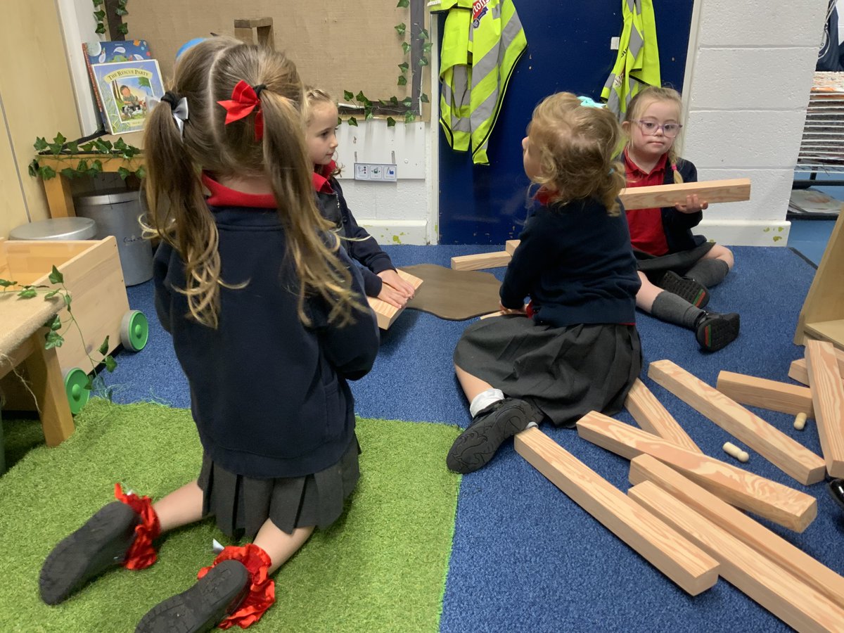 MasefieldCP's tweet image. Children engaged in Reception accessing the incredible provision on offer - Mr Done enjoyed talking to the pupils about their learning  #learningwalk #believeachievesucceed