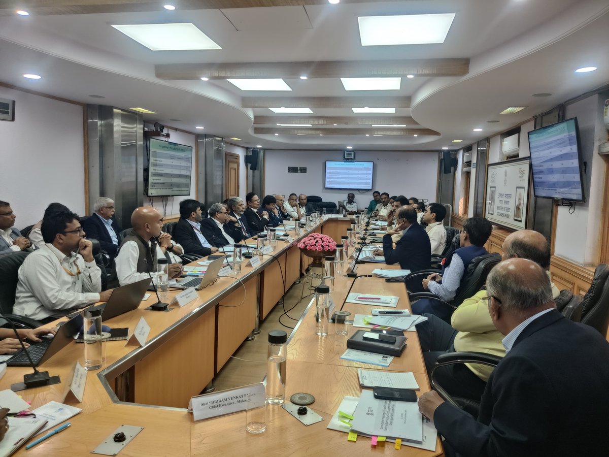 SteelMinIndia's tweet photo. Today at Udyog Bhawan, Shri @SandeepPoundrik, Secretary, MoS led a discussion with industry leaders on forging a globally competitive, sustainable &amp; self-sufficient steel industry. Key insights were shared on current status &amp; policies for future growth in India’s steel sector. https://t.co/UUJbEWTpZ0