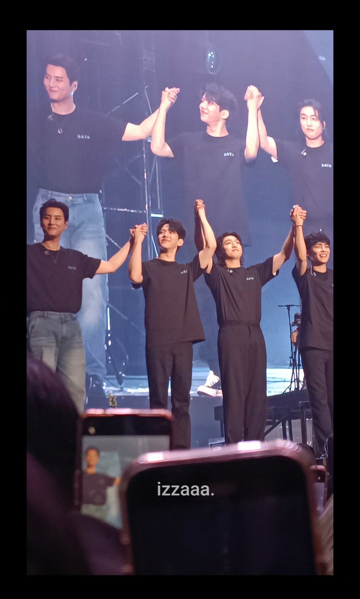 lriddescent's tweet image. 