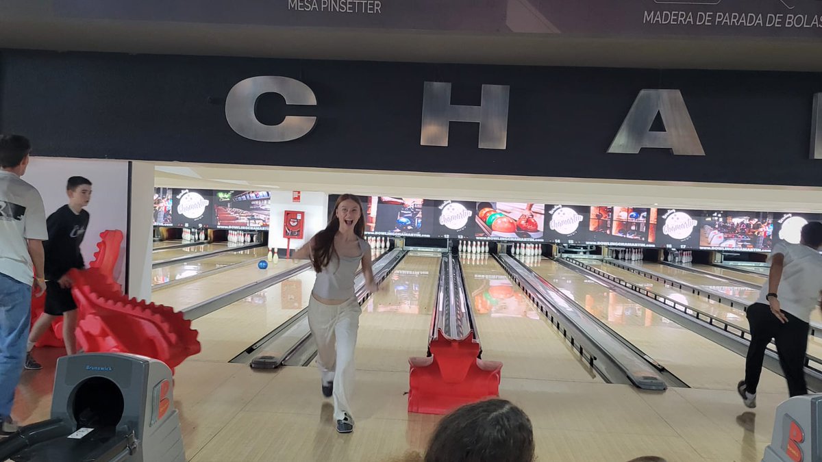 Senior Trips at Claires Court tweet media