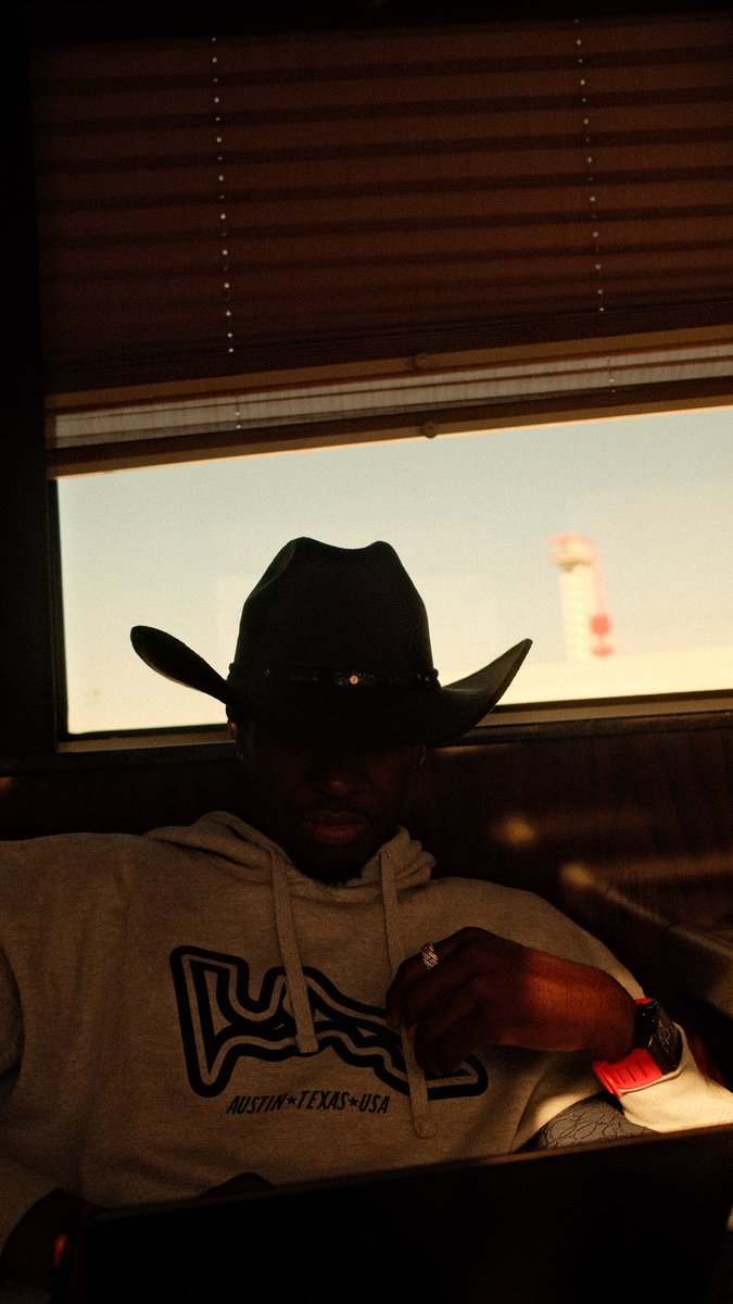 Tussalty tweet media