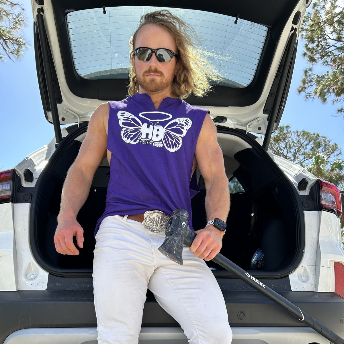 fabooandre's tweet photo. @Tonytwistdonati ain’t got much hair left to chop I wonder what I can do with this axe on Friday @FergsStPete
Catch the Bunkhouse match only at @CCWAliveTV
#fabulous #faboo #butterfly #wrestling #prowrestling #bunkhouse https://t.co/FmooLV5wyM