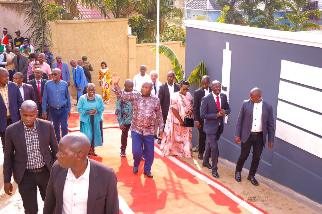 msp_burundi's tweet photo. Inauguration de la Polyclinique TEREZIYA de Gihosha, situé en commune de Ntahangwa en @MairieBuja  par S.E le Président de la République @GeneralNeva accompagné par  le Ministre Dr @Lydwinebara du @mspls_bdi  ce 21/10/2024. https://t.co/cJjFV9Ar7t