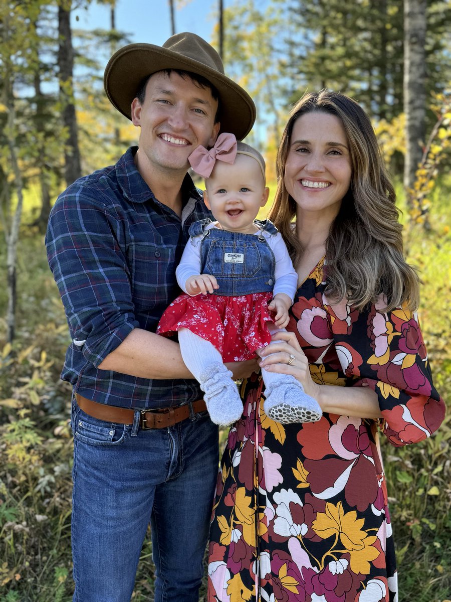 VMFHCards's tweet photo. Happy #meetourfellowsmonday! 
Next up one of our stellar PGY4s! 
✨Name: Ben Ross
📚Residency: @UWMedicine IM
🫀Future Career Interest: General / Preventative Cardiology 
📍Favorite thing to do in Seattle: Hanging out at Golden Gardens weekend mornings with my family! https://t.co/m2Hu0ClAWE