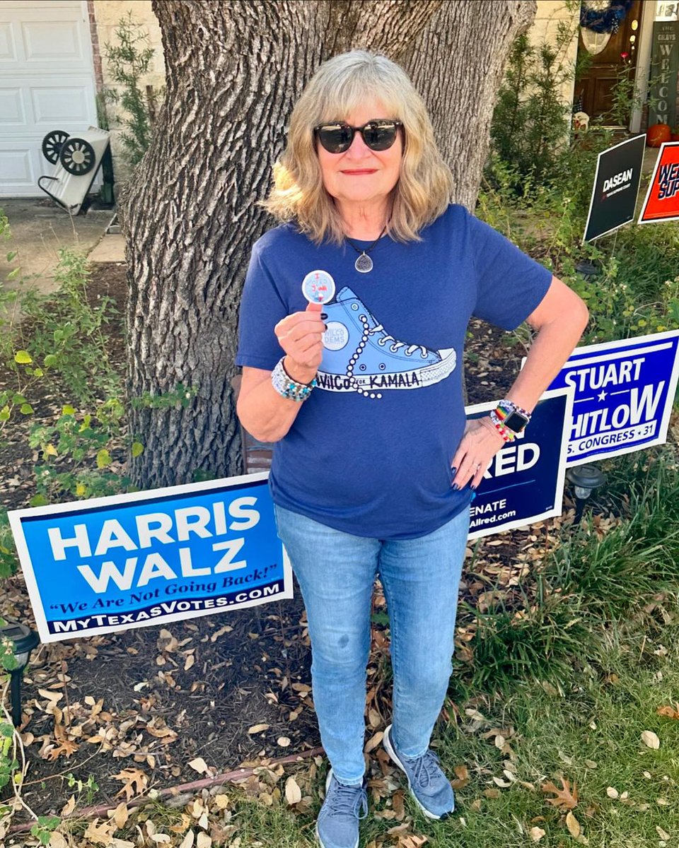 kimg_atx's tweet photo. Started at the top with @kamalaharris & @colinallred then voted BLUE all the way down my ballot! It felt so good! #AllredyVoted #ElectionsMatter #VoteEarly #VoteBlue #VoteDownBallot #WilCoDems https://t.co/jlCzIr4DwT