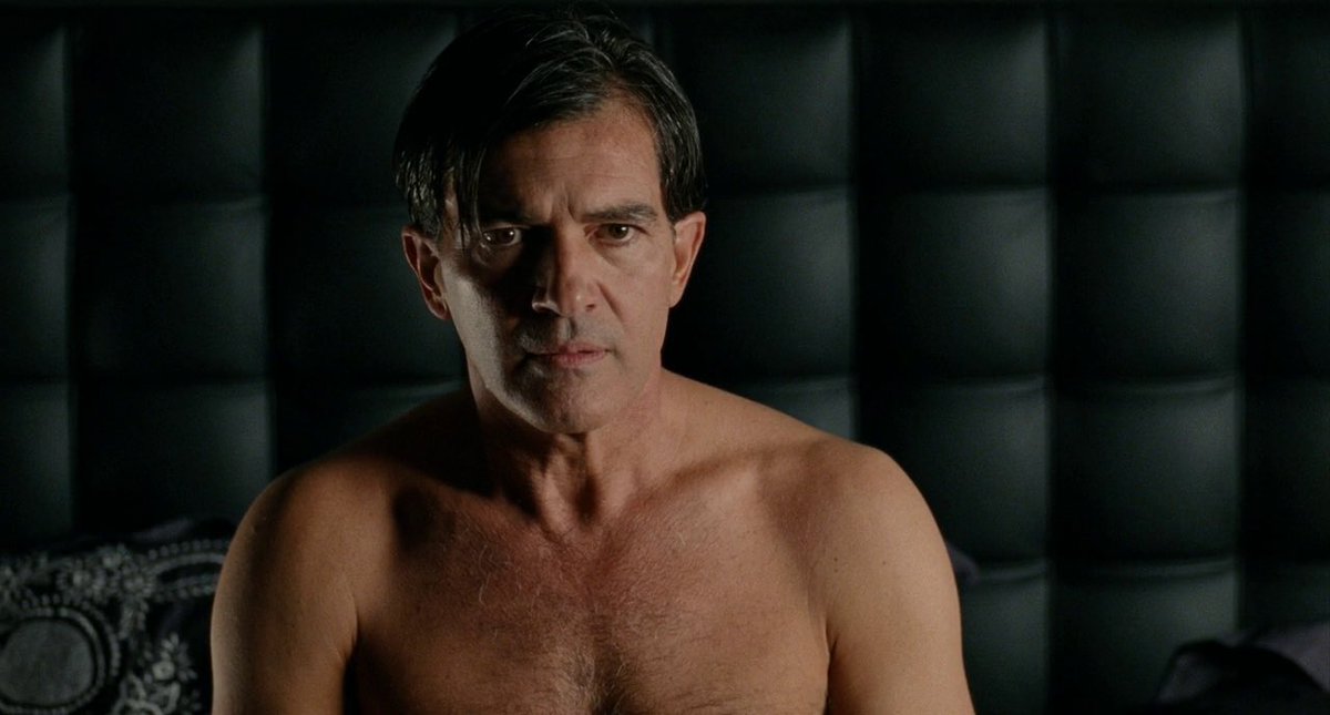 Frame_painting's tweet photo. « The things the love of a mad man can do. »

The Skin I live In (2011)
Dir : Pedro Almodóvar

My personal rating : 4/5 ⭐️⭐️⭐️

⬇️ A THREAD [1/5] ⬇️ https://t.co/mD3RBO4UXV