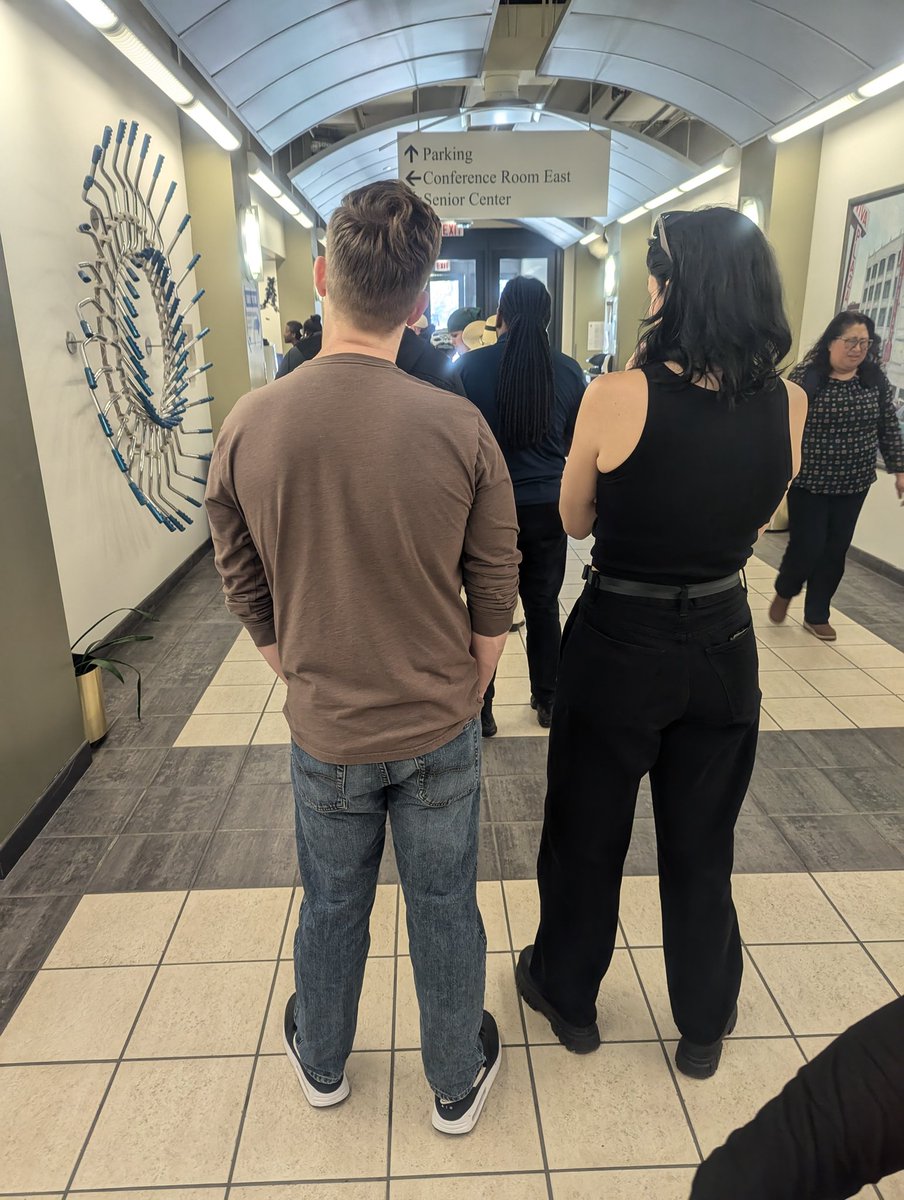 Humay4Cook's tweet photo. First day of early voting in the Chicago Wards. Good sized line around lunchtime. https://t.co/vF32C2hrvh