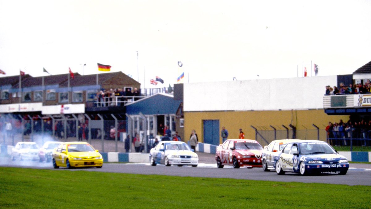 Tom Arron tweet media