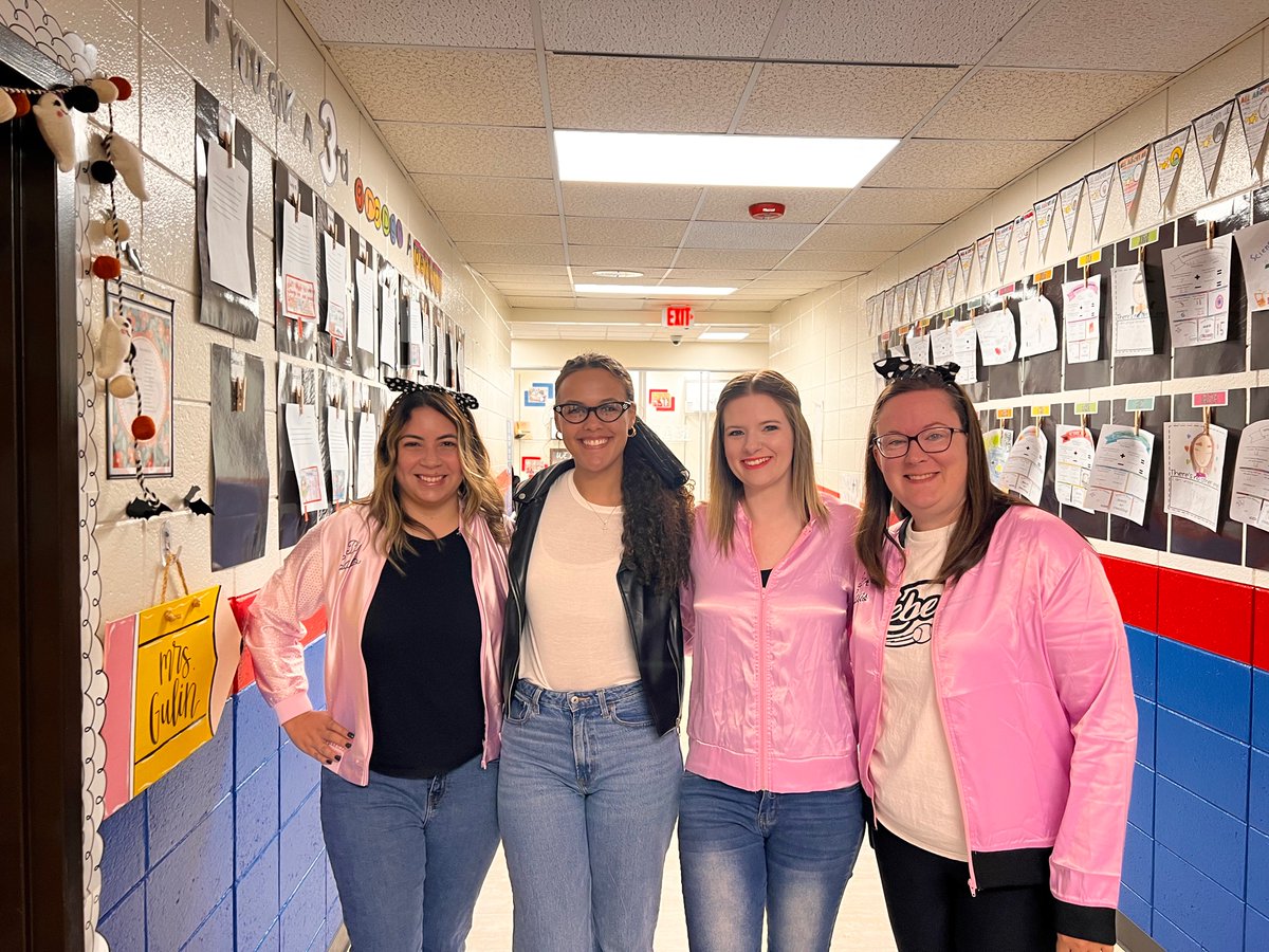 Mrs. Gulin tweet media