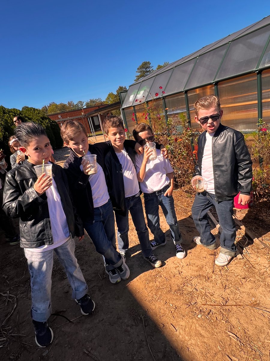 Mrs. Gulin tweet media