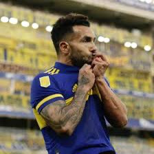maxidiazz's tweet photo. 21/10/2021 - ♾️  ídolo (23 años del debut) en  @BocaJrsOficial  enorme Carlitos https://t.co/Y7P16F7TPB
