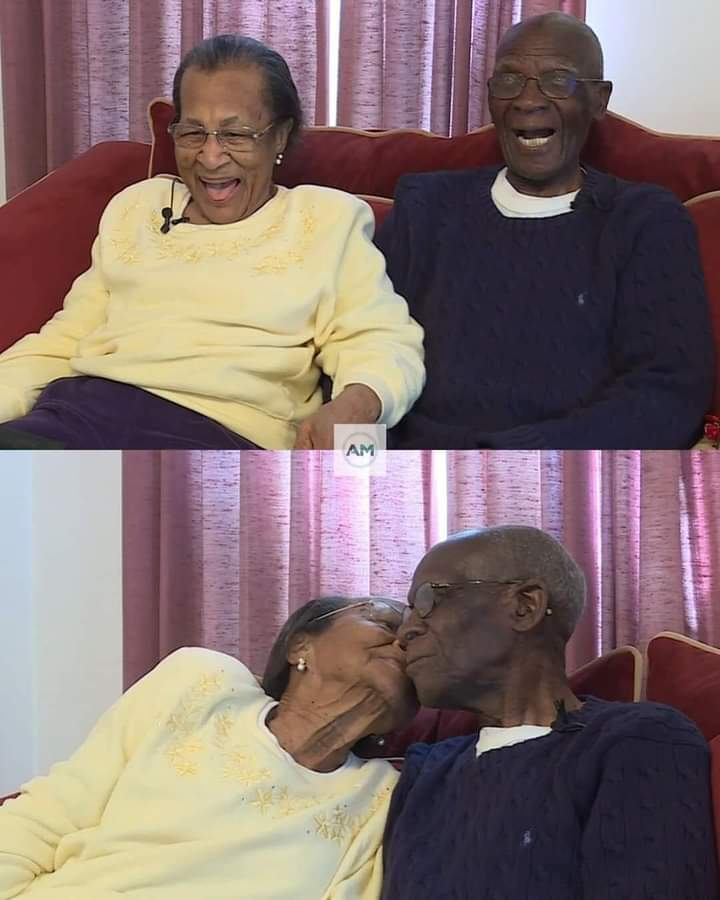 Le couple fête ses 82 ans de mariage - il a 103 ans et elle 100 ans ! 💖
Félicitations à eux .
Assez de Like ❤️🥳