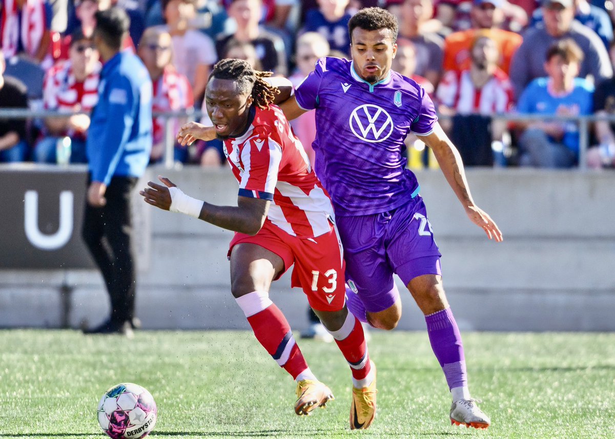atletiOttawa's tweet photo. 8000 fans packed TD Place when we hosted the Semi-Final in 2022 👏🏻🏟️⚡️

The CPL Playoffs are MASSIVE and we need you there. Join us October 27th at 1pm as we host the 2024 Quarter Final 👇🏻💺‼️

🔗 Tickets: https://t.co/0ukFjf72zt https://t.co/6m3VlKUiks
