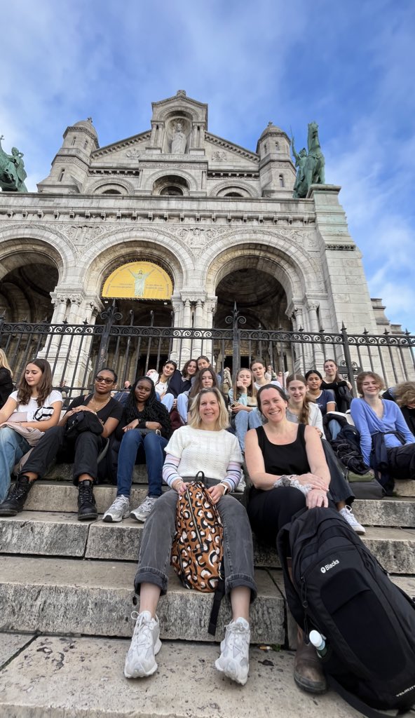 croydonhighart's tweet photo. ‘you’ll find it in a schools Art room’ @croydonhighart these women will change the world through their creativity, just wait &amp; see 🎨❤️@royalacademy @croydonhigh #AspireWithoutLimits 🖌️ #Paris2024 @Galerie_dOrsay @MuseeOrangerie @MuseePicasso @MuseeLouvre @CentrePompidou https://t.co/q6VPHyCO5G