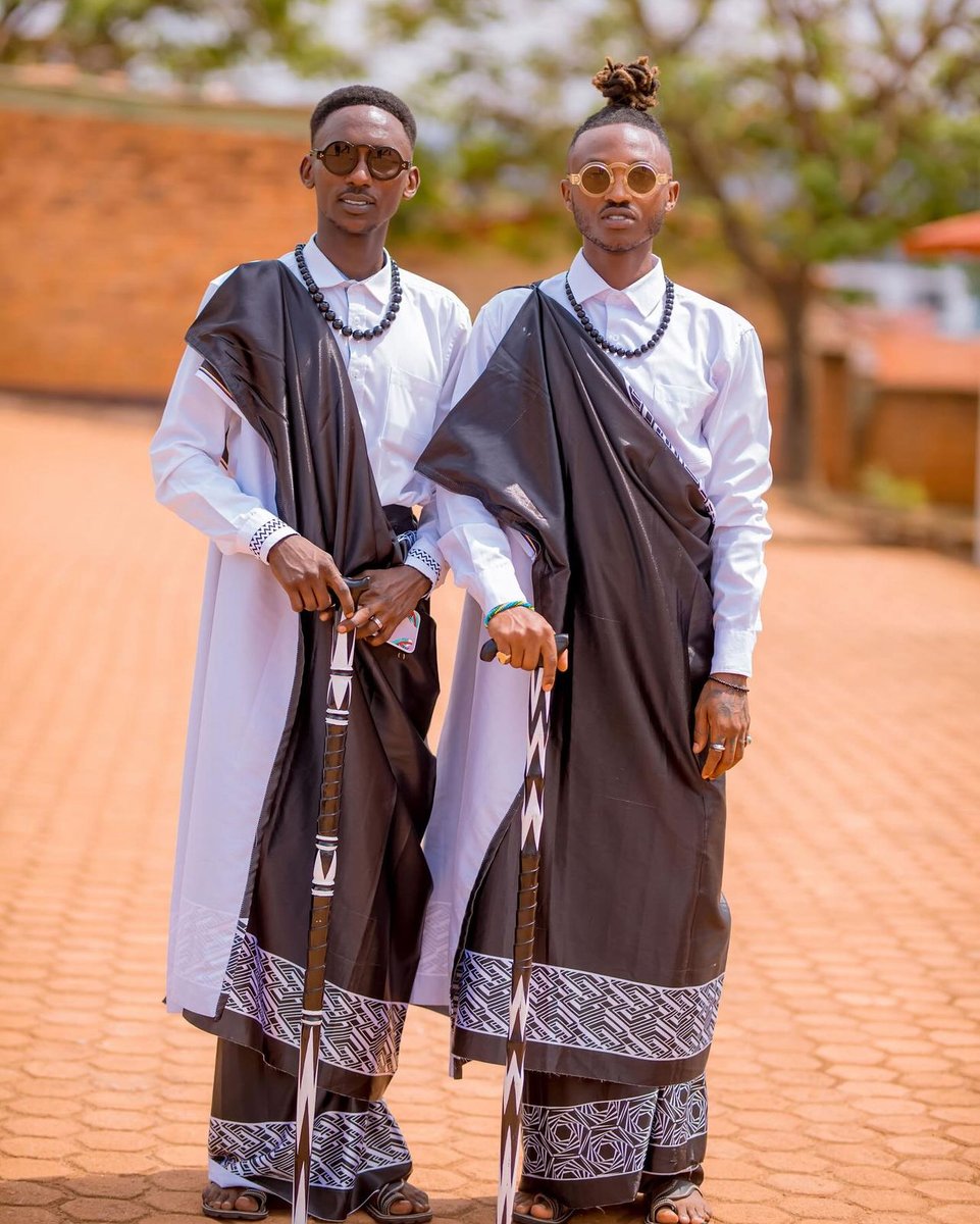 _ISMFH's tweet image. Get you some glasses that can DO BOTH yfm 🤎🕶️🇷🇼
The Broadway Collection IS HERE and we can&apos;t thank our friends and fam enough for making this #ISMFH game 🌍GLOBAL🌏 already 🤯

head to ISMFH.com to get a pair of our latest collection

#collectiondrop #newarrivals