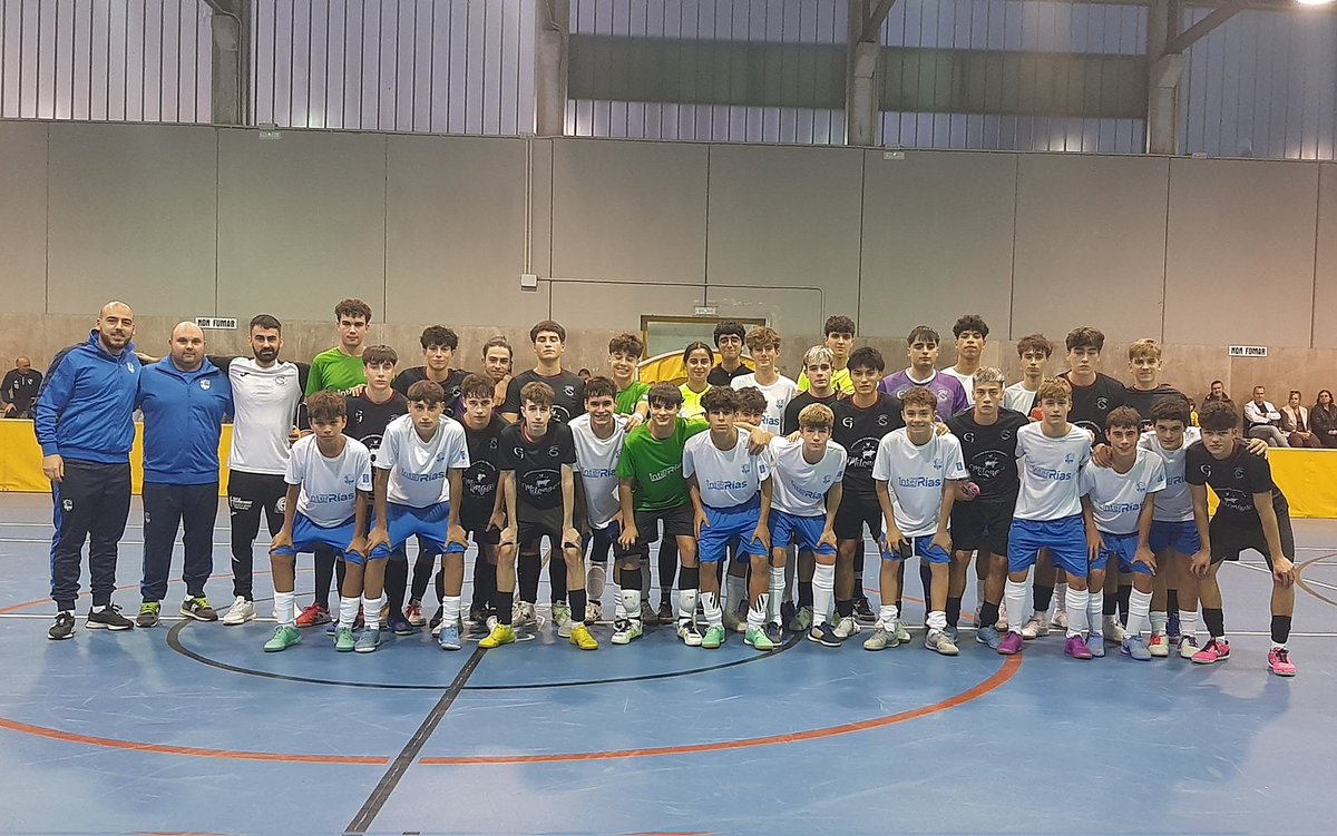 FutsalRFGF's tweet image. 💙 A Selección Galega S16 ♂️ disputou hoxe o seu primeiro amigable de preparación do Campionato de España no @concellodearzua
🙏 Mil gracias a @CompoSala pola colaboración!

💪🏻 Gran partido e gran traballo dos nosos! 

1️⃣2️⃣3️⃣ GALICIA !

#SelecciónGalega #SentindoGalicia #futsal