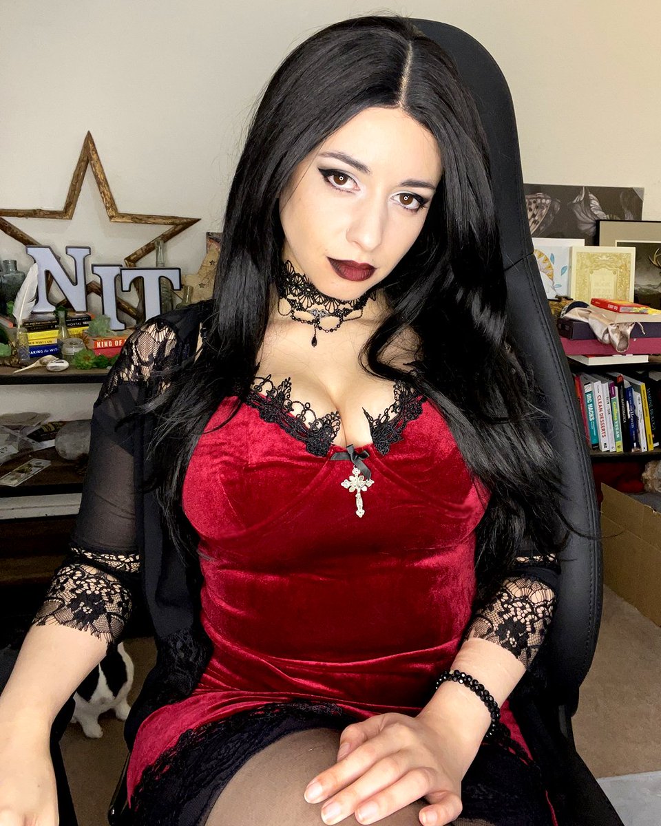 Sweet Anita tweet media