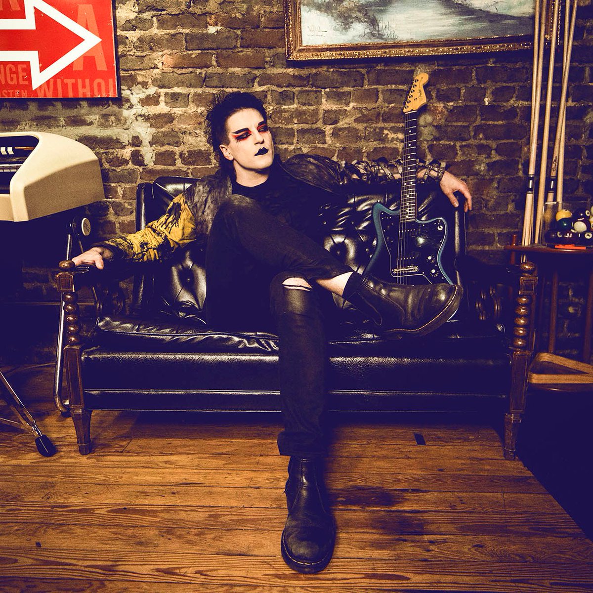 shamelessbuzz's tweet photo. "rhythmic and gothic, the music bubbles and curdles around the river of words"
#SoundReadSix @Rowan_B_Colver reviews 'Dead Gods' from #VisionVideo @visionvideoband ~ https://t.co/J3HovoPHrd
The 'Modern Horror' LP is out TOMORROW (10/22) ~ https://t.co/VLGtjKLJku https://t.co/xDJXamwJZH