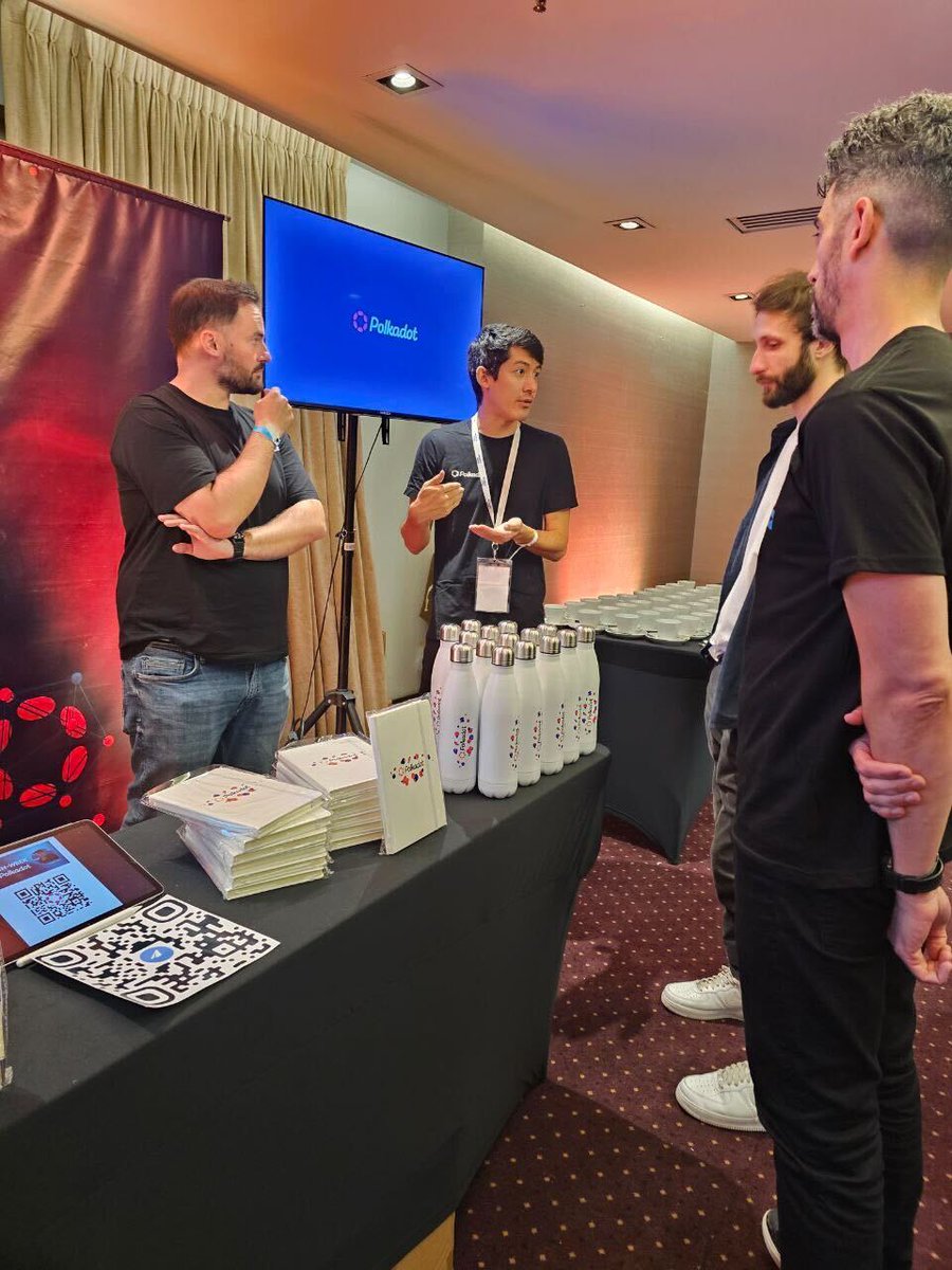 Polkadot tweet media