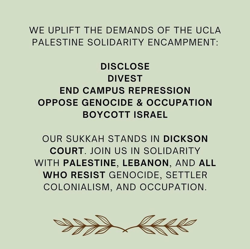 ananyaUCLA's tweet photo. Sukkot at UCLA today. https://t.co/Nd9PeJnoNb
