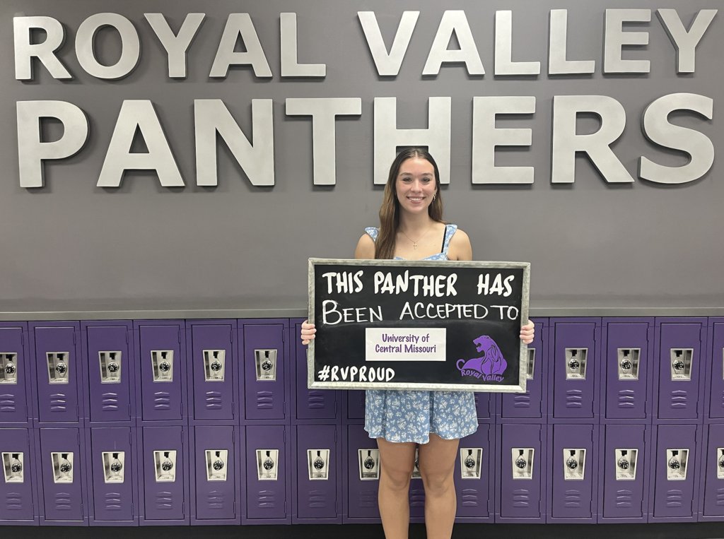 RV337's tweet photo. Congratulations to Ainsley Morrison on her acceptances to Wichita State University and the University of Central Missouri! #ApplyKS #ACCEPTED https://t.co/67OB8agIUf
