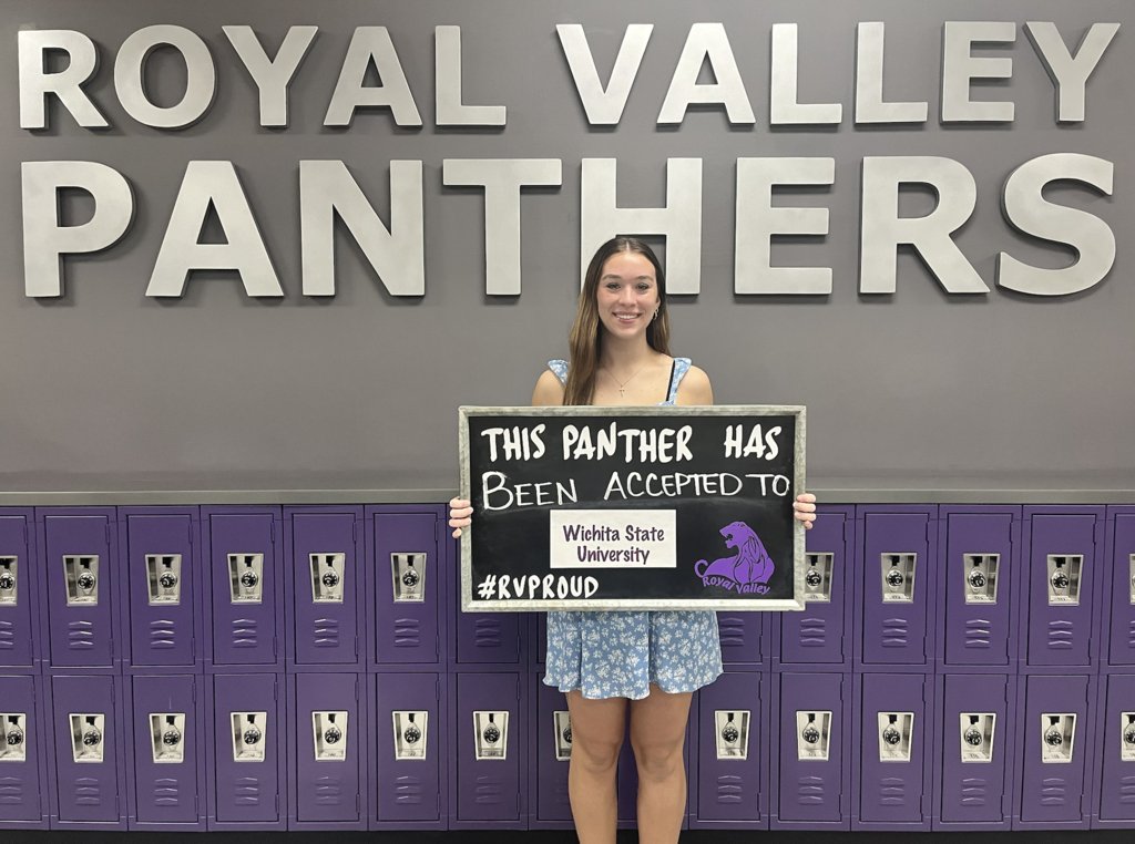 RV337's tweet photo. Congratulations to Ainsley Morrison on her acceptances to Wichita State University and the University of Central Missouri! #ApplyKS #ACCEPTED https://t.co/67OB8agIUf