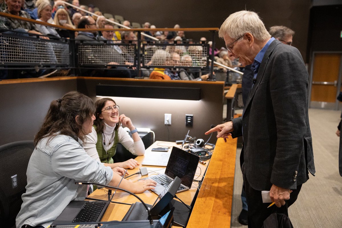 jayaflanary's tweet photo. Thank you @RickSteves for visiting us in Bellingham and leading a fantastic discussion on fascism. If you didn’t grab a ticket in time, click below to read the recap from @AnnieTodd96. Video from @finnwendtphoto coming soon. 

📸: @haileyjhoffman https://t.co/UGqK3Ac8sQ