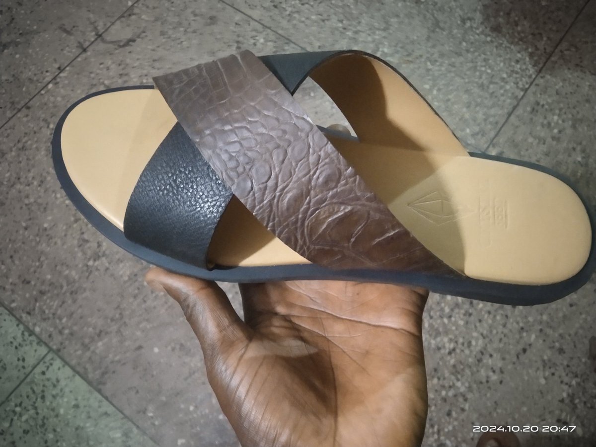 thatwayfarer's tweet image. Different shades of brown 🤎