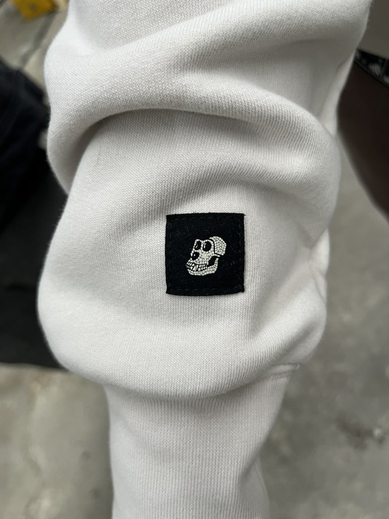 4/ THE MERCH
What can I say? It was all gas ⛽️!! You dont have to like it all, but I thought there was something for everyone. I love that they brought back the McBess capsules for all the apes that missed that drop. The BMW stuff was super cool, especially that JACKET! The