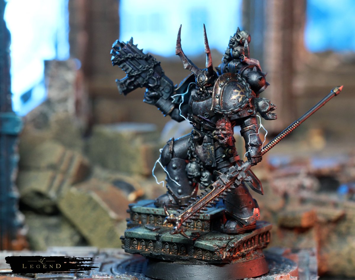 Lil’ Legend Miniature Painting Studio tweet media