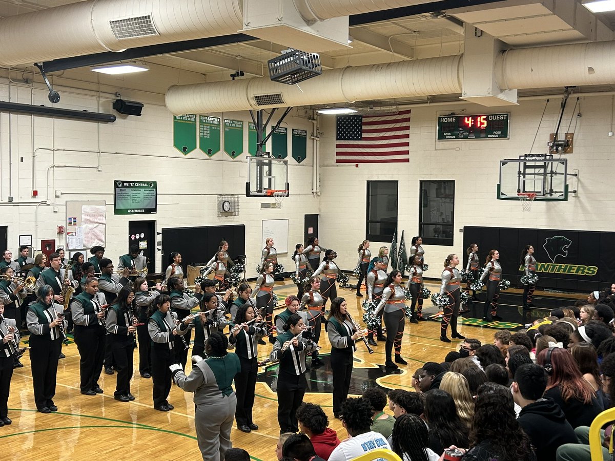 One of my favorite days of the year! The EPCHS band and color guard never ceases to amaze me! It is the best to see our former students come back to perform! <a href="/ActivitiesEpchs/">EPCHS Activities</a> <a href="/Epchs231/">EPCHS</a> #BeEvergreen